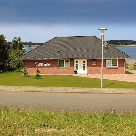 Ferienhaus Peene Utkiek * Zecherin (Molschow, Vorpommern-Greifswald)